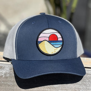 Beach Day Curved-Brim Trucker (Navy/Silver)