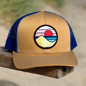 Beach Day Curved-Brim Trucker (Clay/Sapphire)