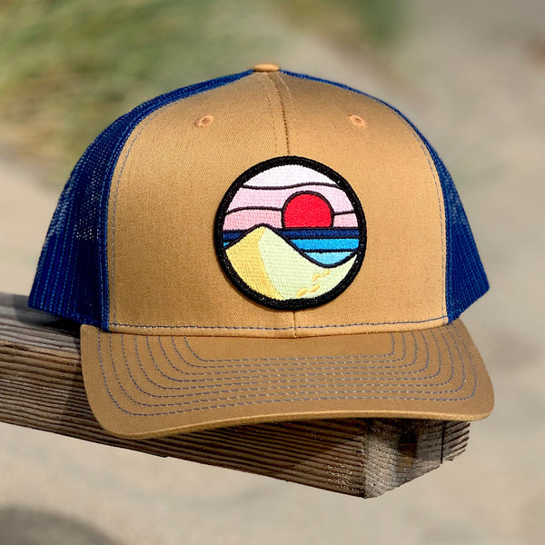 Beach Day Curved-Brim Trucker (Clay/Sapphire)